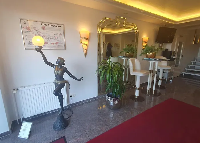 Hotel Am Elbufer Hamburg